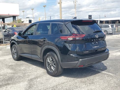 Certified 2024 Nissan Rogue S image 7