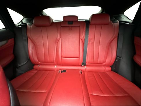 Used 2019 BMW X6 xDrive35i w/ M Sport Package image 22