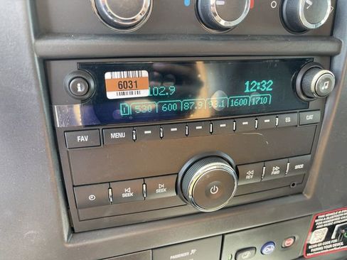 New 2025 GMC Savana 3500 w/ Power Convenience Package RWD image 11