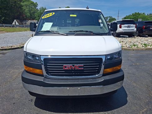Used 2024 GMC Savana 2500 w/ Driver Convenience Package RWD image 2