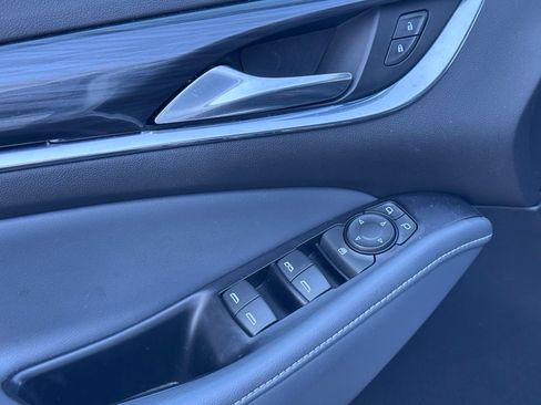 Used 2023 Buick Enclave Essence w/ Experience Buick Package AWD/4WD image 8