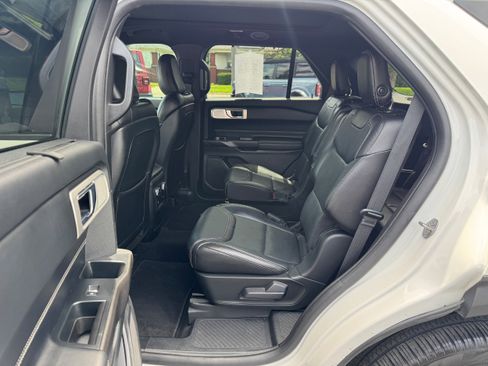 Used 2020 Ford Explorer ST w/ ST Street Pack AWD/4WD image 12