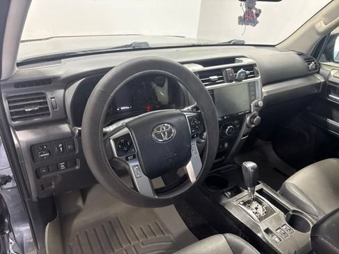 Used 2020 Toyota 4Runner SR5 Premium w/ Moonroof Package RWD image 12