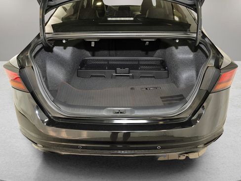 Certified 2024 Nissan Altima 2.5 SR image 8