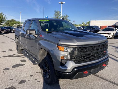 Used 2024 Chevrolet Silverado 1500 Custom Trail Boss AWD/4WD image 1