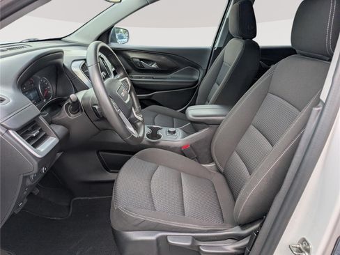 Used 2024 GMC Terrain SLE FWD image 15