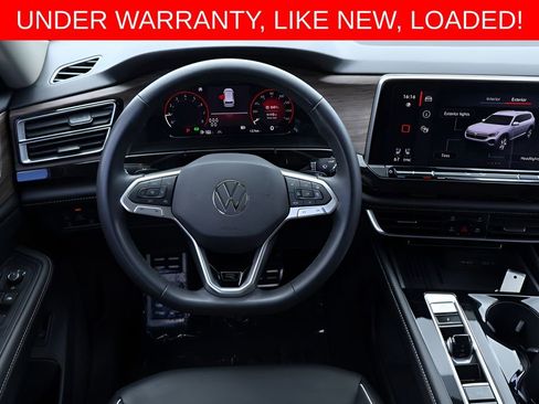 Used 2025 Volkswagen Atlas SEL Premium R-Line image 18