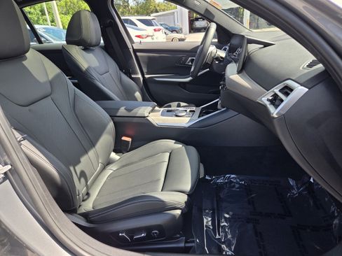 Certified 2025 BMW 330i Sedan RWD image 17