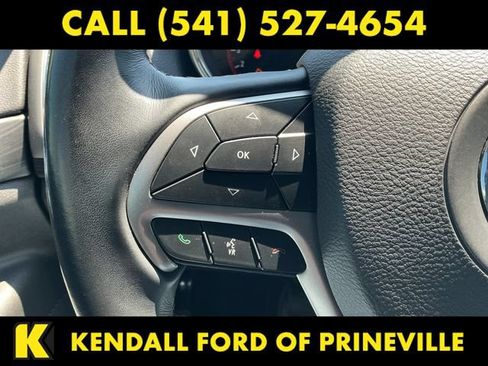 Used 2019 Jeep Grand Cherokee Laredo AWD/4WD image 20