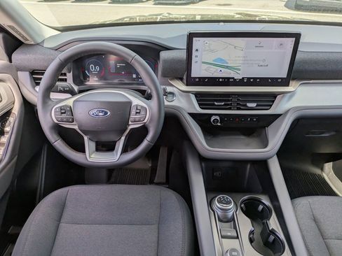 New 2026 Ford Explorer Active image 18