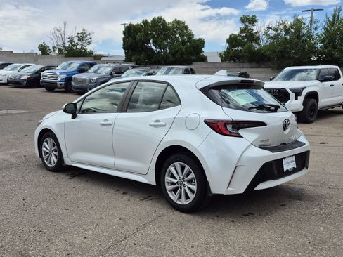 Certified 2023 Toyota Corolla SE FWD image 3