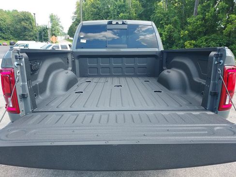 New 2026 RAM 3500 Limited AWD/4WD image 9