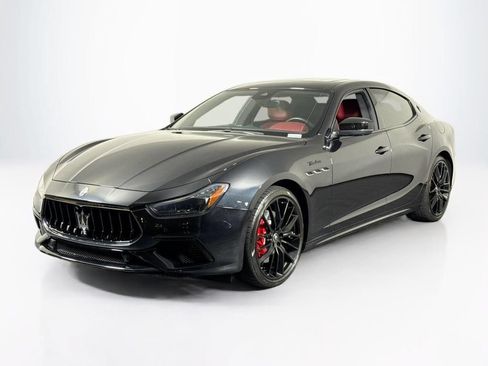 Used 2022 Maserati Ghibli Modena RWD image 1