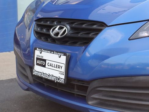 Used 2010 Hyundai Genesis 2.0T Premium image 28