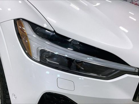 Certified 2023 Volvo XC60 B5 Plus w/ Climate Package AWD/4WD image 32