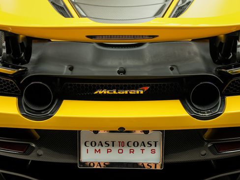 Used 2018 McLaren 720S Performance RWD image 21