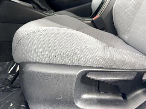 Certified 2025 Toyota Corolla SE image 29