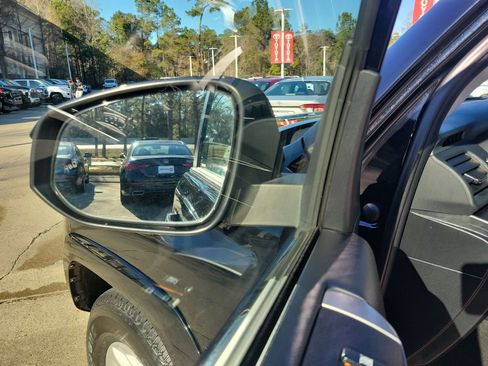 Used 2024 Toyota 4Runner SR5 image 11