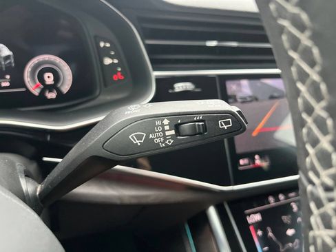 Used 2023 Audi Q8 Premium Plus w/ Premium Plus Package AWD/4WD image 19