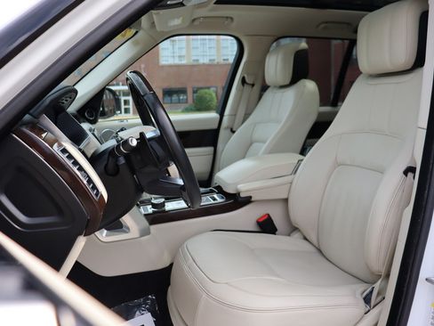 Used 2021 Land Rover Range Rover HSE AWD/4WD image 12