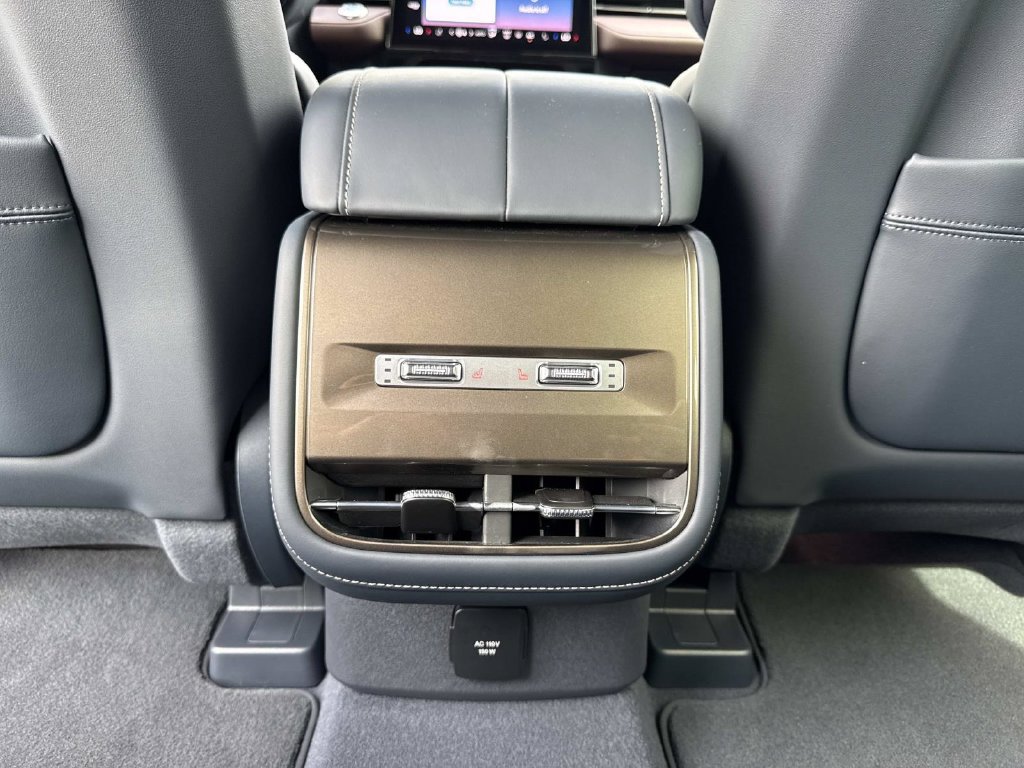 New 2026 Lincoln Nautilus Black Label AWD/4WD image 16