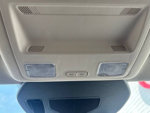 Used 2020 Ford Escape SE FWD image 16