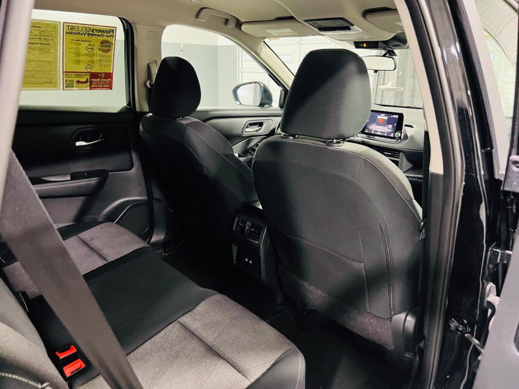 Used 2024 Nissan Rogue SV AWD/4WD image 29