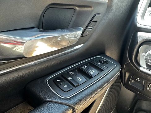 Used 2022 RAM 1500 Laramie AWD/4WD image 22