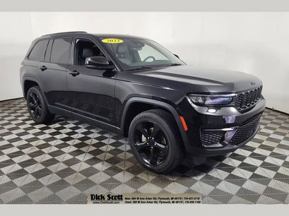 Used 2023 Jeep Grand Cherokee Altitude