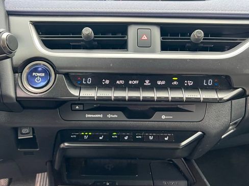 Used 2022 Lexus UX 250h w/ Premium Package image 35