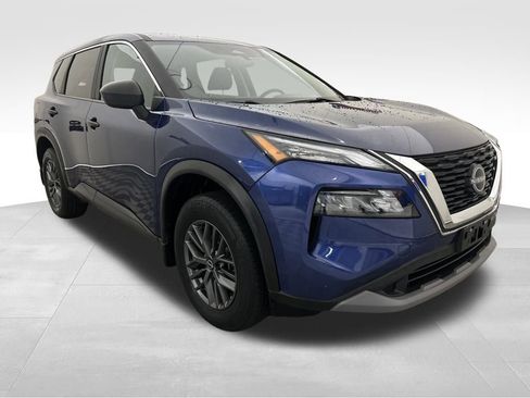 Used 2023 Nissan Rogue S image 8