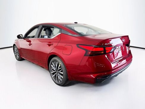 New 2026 Nissan Altima 2.5 SV FWD image 7