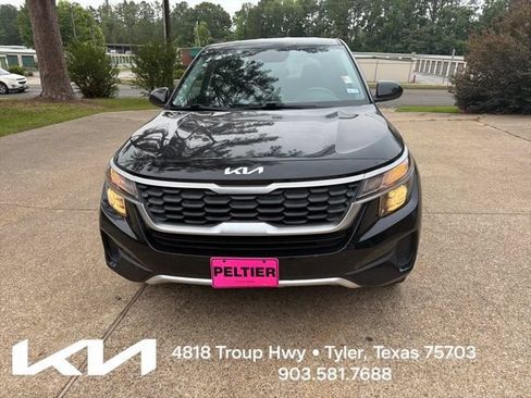 Certified 2022 Kia Seltos LX AWD/4WD image 2