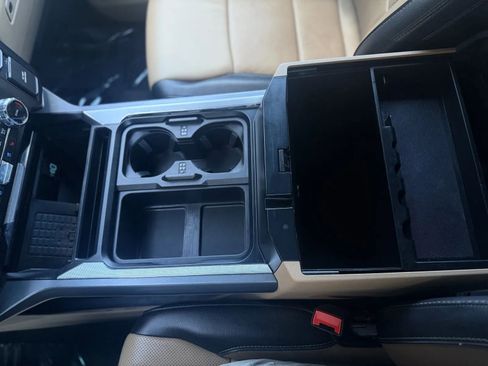 Used 2024 Ford F350 Lariat image 37