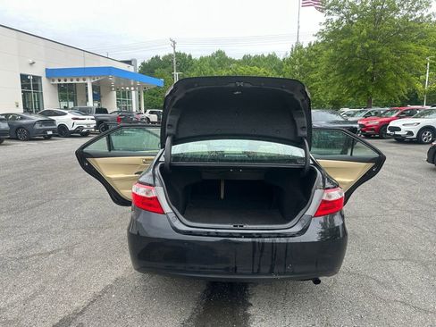 Used 2016 Toyota Camry LE FWD image 26