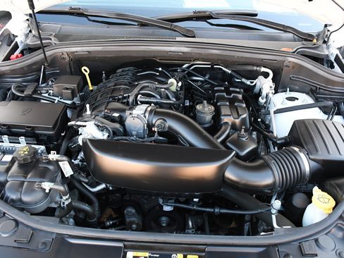 Used 2022 Dodge Durango GT image 22