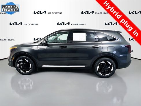 Certified 2025 Kia Sorento EX image 5