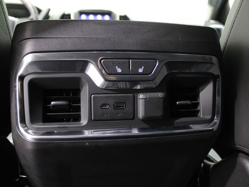 Used 2020 GMC Sierra 3500 Denali w/ Denali Ultimate Package image 29