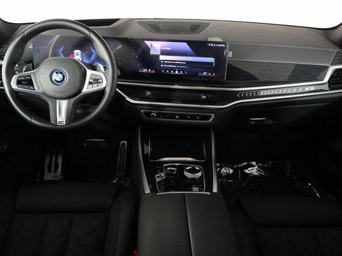 Used 2024 BMW X5 xDrive50e w/ Executive Package AWD/4WD image 11
