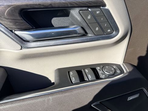 Used 2025 Chevrolet Silverado 2500 LTZ w/ LTZ Premium Package image 30