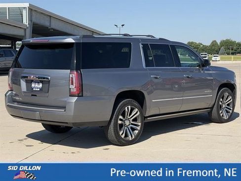 Used 2018 GMC Yukon XL Denali w/ Denali Ultimate Package AWD/4WD image 4