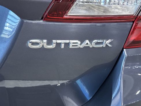 Used 2016 Subaru Outback 2.5i Limited AWD/4WD image 25