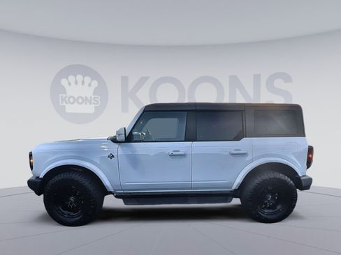 Used 2022 Ford Bronco Outer Banks image 2