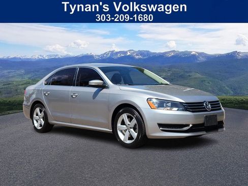 Used 2013 Volkswagen Passat 2.5 SE image 1