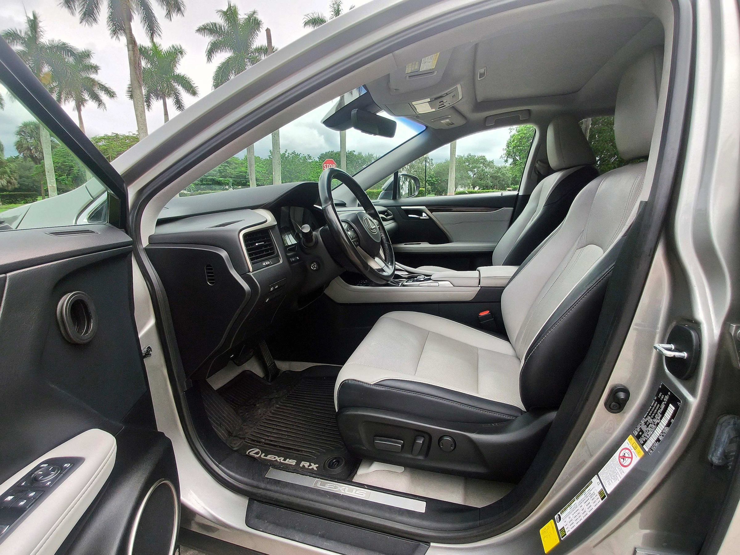 Used 2019 Lexus RX 350 AWD w/ Navigation Package image 5