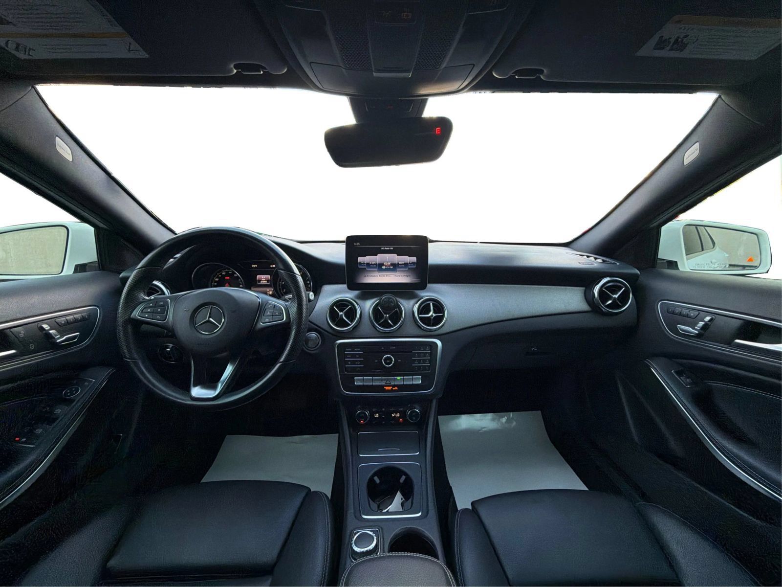 Used 2020 Mercedes-Benz GLA 250 4MATIC image 23