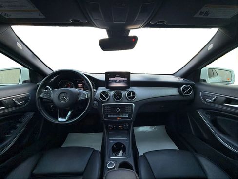 Used 2020 Mercedes-Benz GLA 250 4MATIC image 23