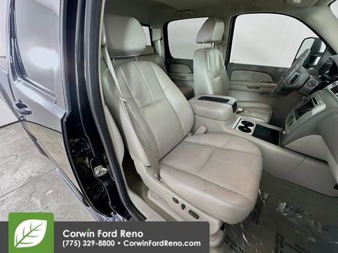 Used 2008 Chevrolet Silverado 2500 LTZ w/ EZ-Lift Tailgate Package image 26