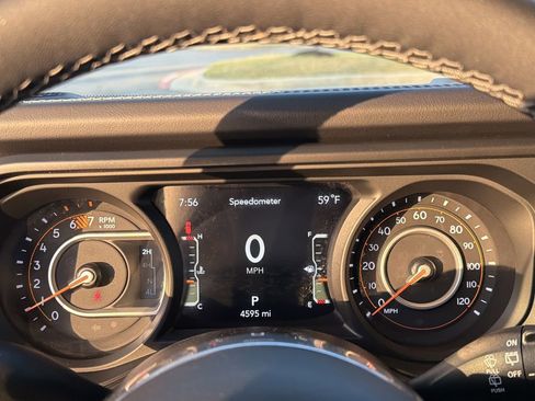 Used 2026 Jeep Wrangler Sahara image 28