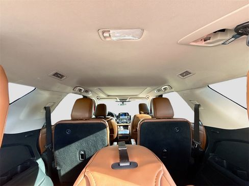 Used 2023 Nissan Pathfinder Platinum image 28